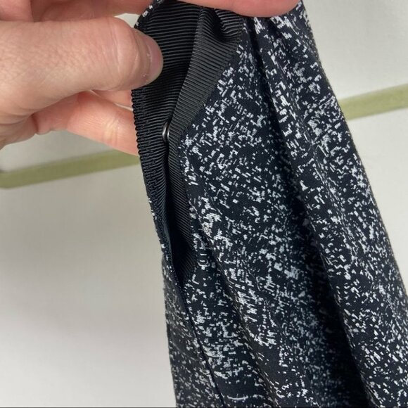 Lululemon Vinyasa Wrap‎ Scarf Jacquard Black Arm Holes Convertible Rulu Fabric - Picture 10 of 13